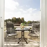Apartment Luv Und Lee Mit Balkon Im Haus Belvedere *