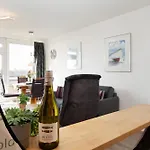 Luv Und Lee Mit Balkon Im Haus Belvedere * Grömitz